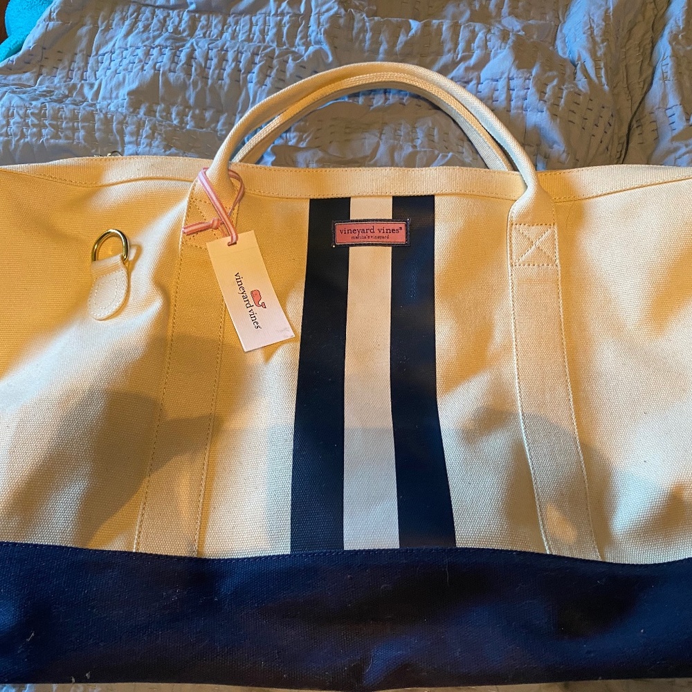 Vineyard Vines Weekender